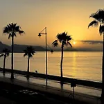 Beachfront, First Line, 2-bdr,2-bath, Swiming Pool Appartamento