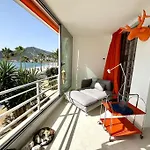Beachfront, First Line, 2-bdr,2-bath, Swiming Pool Appartamento