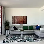 Beachfront, First Line, 2-bdr,2-bath, Swiming Pool *