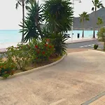 Appartamento Beachfront, First Line, 2-bdr,2-bath, Swiming Pool
