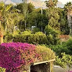 Beachfront, First Line, 2-bdr,2-bath, Swiming Pool 阿尔比尔