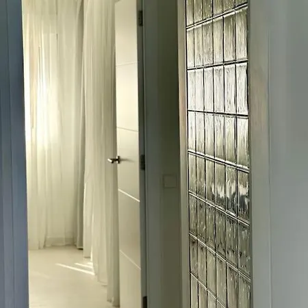 דירה Beachfront, First Line, 2-bdr,2-bath, Swiming Pool *