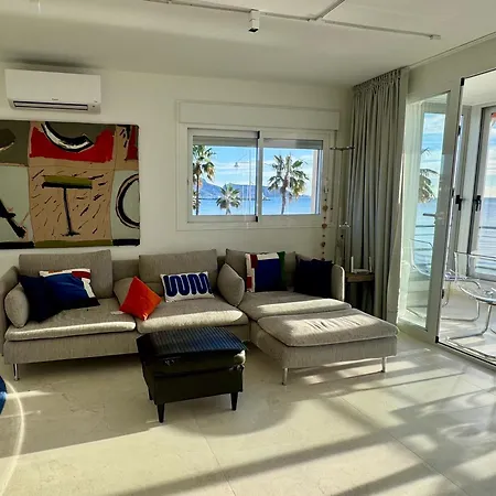 Beachfront, First Line, 2-bdr,2-bath, Swiming Pool *