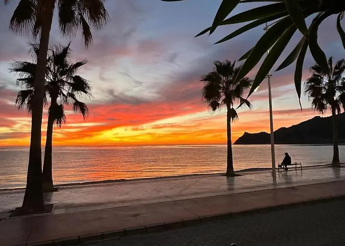 公寓 Beachfront, First Line, 2-bdr,2-bath, Swiming Pool 阿尔比尔