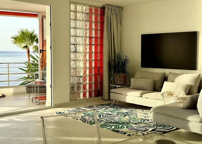 公寓 Beachfront, First Line, 2-bdr,2-bath, Swiming Pool