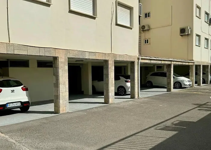 Beachfront, First Line, 2-bdr,2-bath, Swiming Pool 아파트 알비르